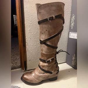 Cassius - Beige Multi